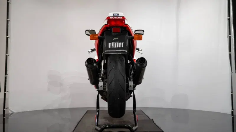 Suzuki GSX-R 750 (8)