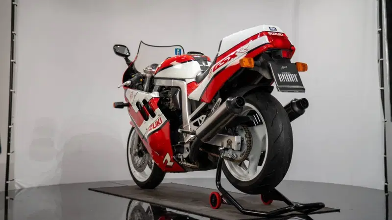 Suzuki GSX-R 750 (9)