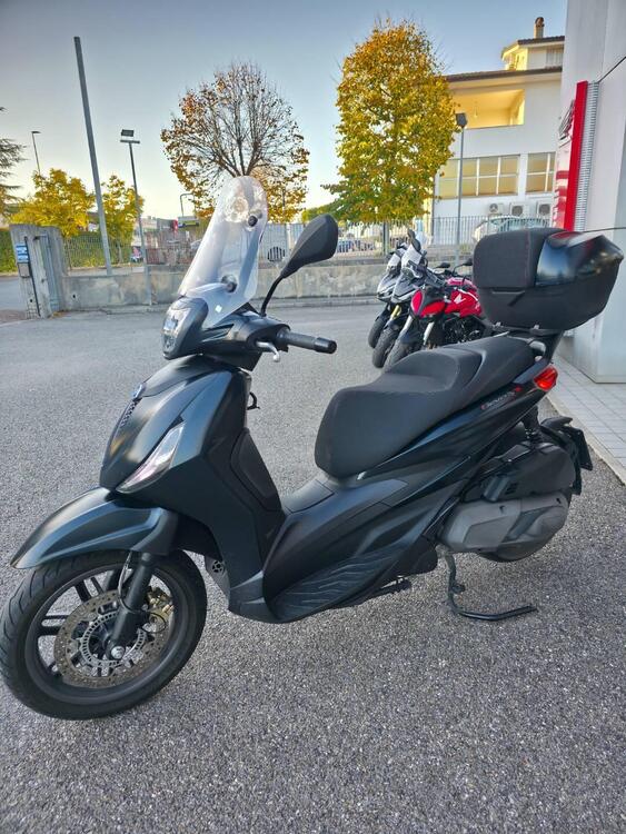 Piaggio Beverly 400 S ABS-ASR (2021 - 24) (2)