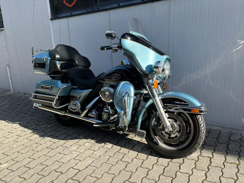 Harley-Davidson 1584 Electra Glide Ultra Classic (2008 - 13) - FLHTCU (11)