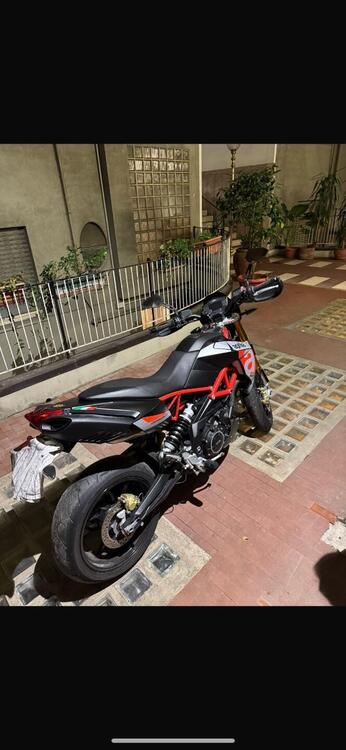 Aprilia Dorsoduro 900 (2017 - 20)