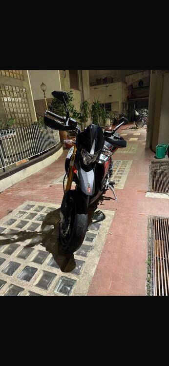 Aprilia Dorsoduro 900 (2017 - 20) (5)