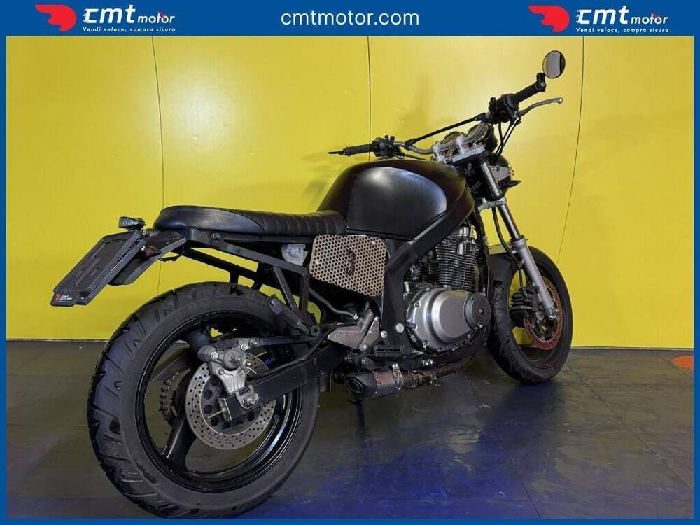 Suzuki GS 500 (2001 - 06) (4)