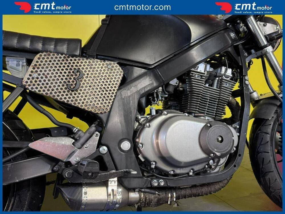 Suzuki GS 500 (2001 - 06) (5)