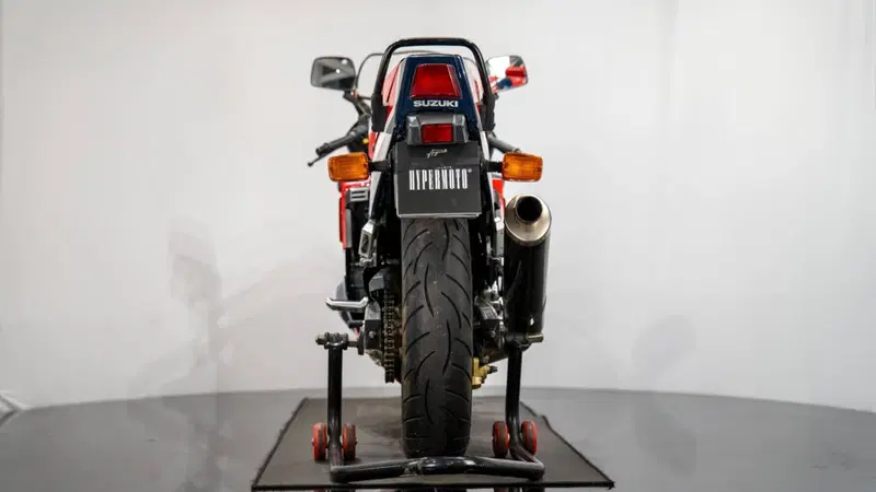 Suzuki GSX-R 1100 (7)