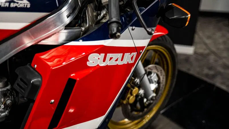 Suzuki GSX-R 1100 (15)