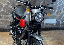 Royal Enfield Himalayan 411 (2021 - 24) usata