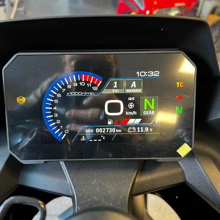 Suzuki GSX-8R (2024 - 25) (5)