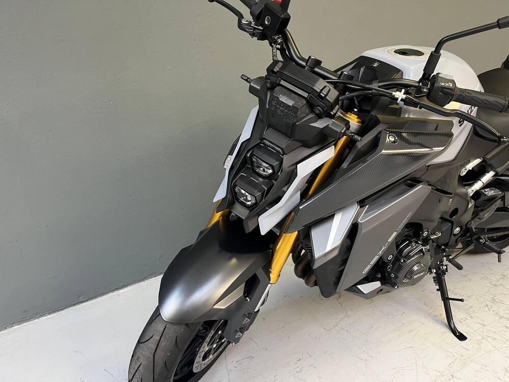 Suzuki GSX-S1000 (2021 - 25) (2)