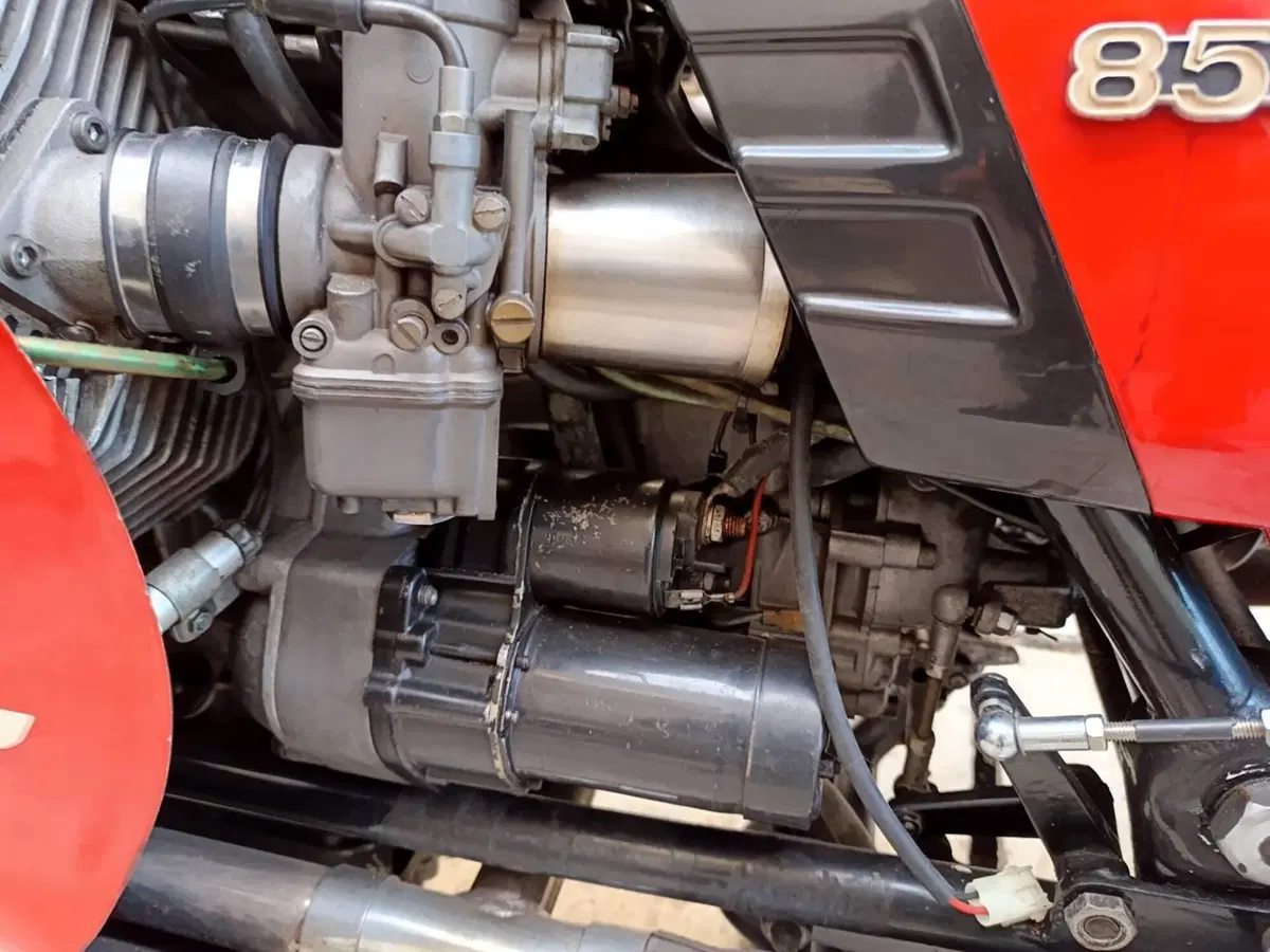 Moto Guzzi Le Mans III (3)