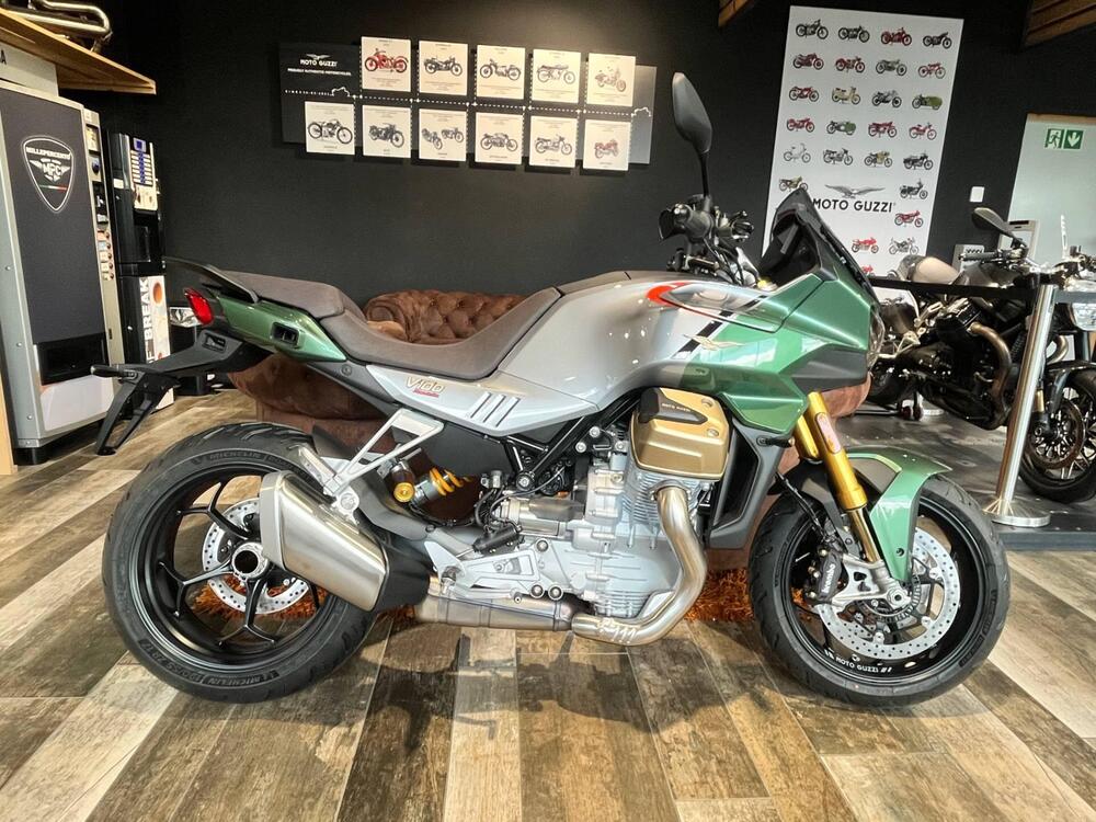Moto Guzzi V100 Mandello S (2022 - 24)
