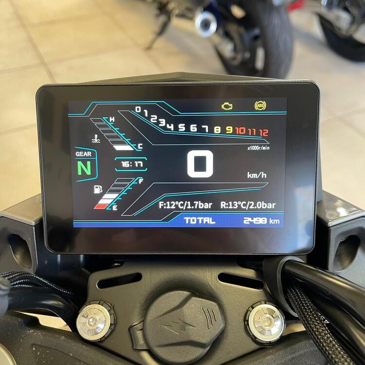 QJ Motor SRK 125 S (2025) (2)