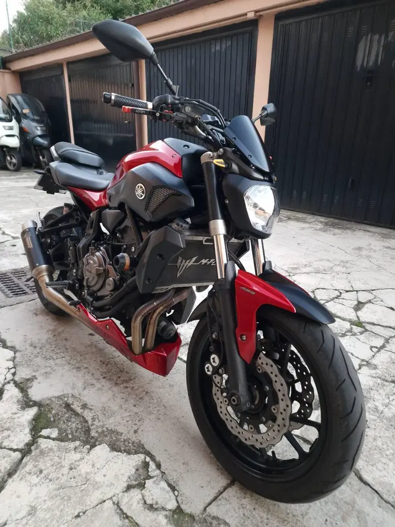 Yamaha MT-07 (2014 - 16) (2)