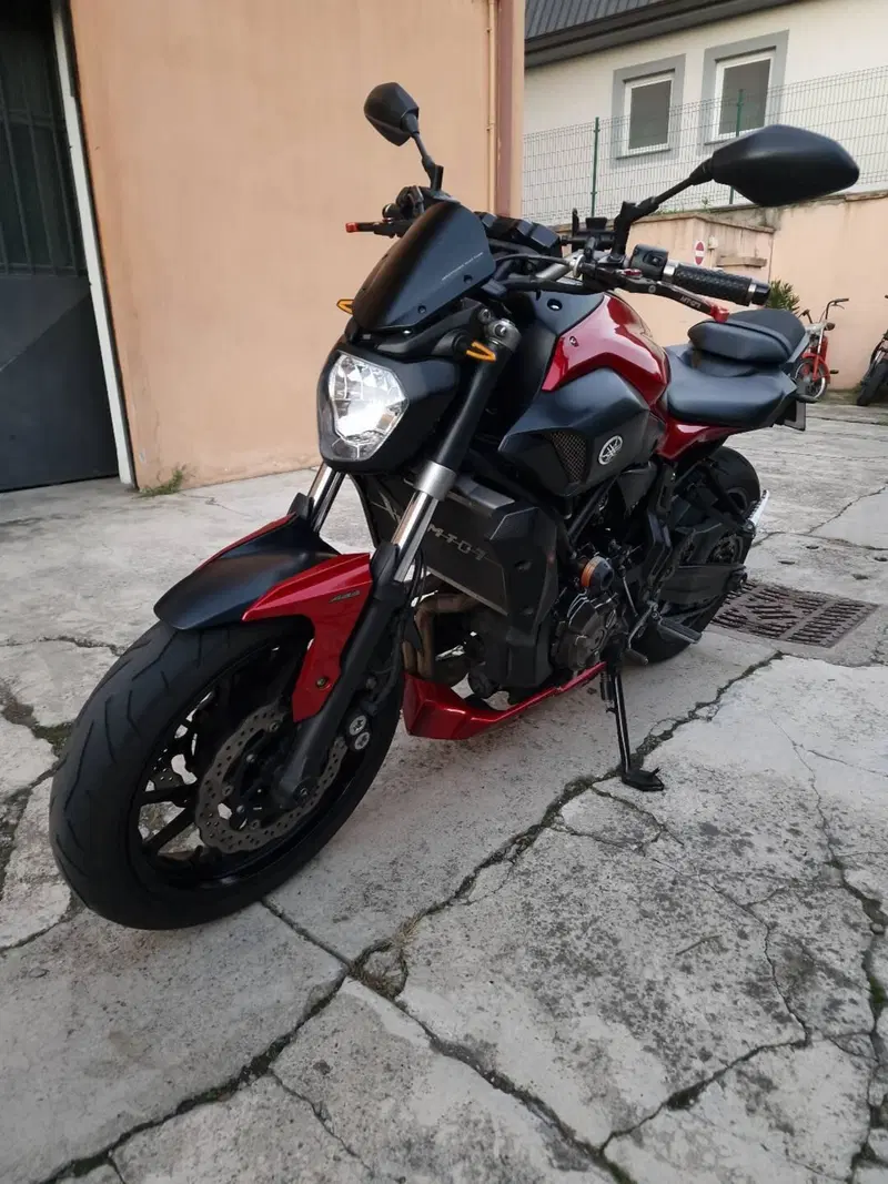 Yamaha MT-07 (2014 - 16) (4)
