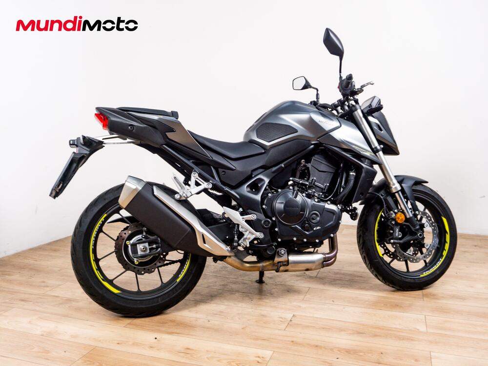 Honda CB 750 Hornet (2025) (3)