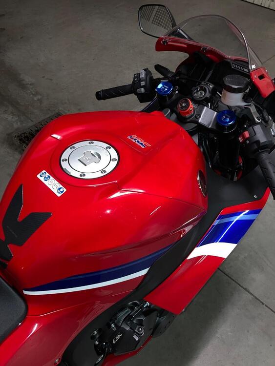 Honda CBR 600 RR (2024 - 25) (4)