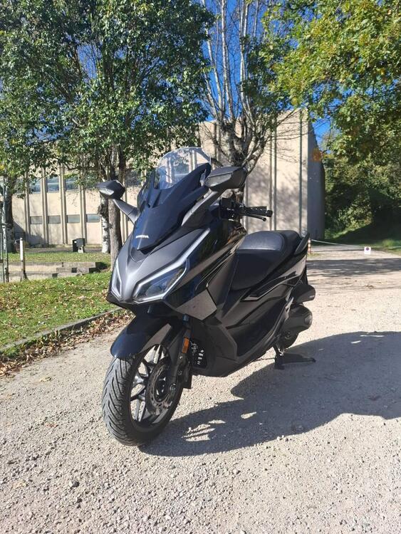 Honda Forza 350 (2025)