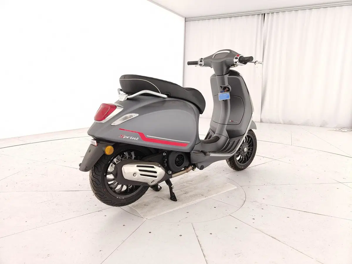 Vespa Sprint 125 S (2026) (4)