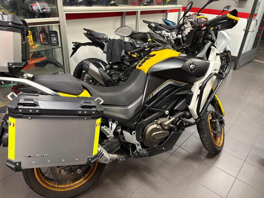 QJ Motor SVT 650 X (2024) (2)