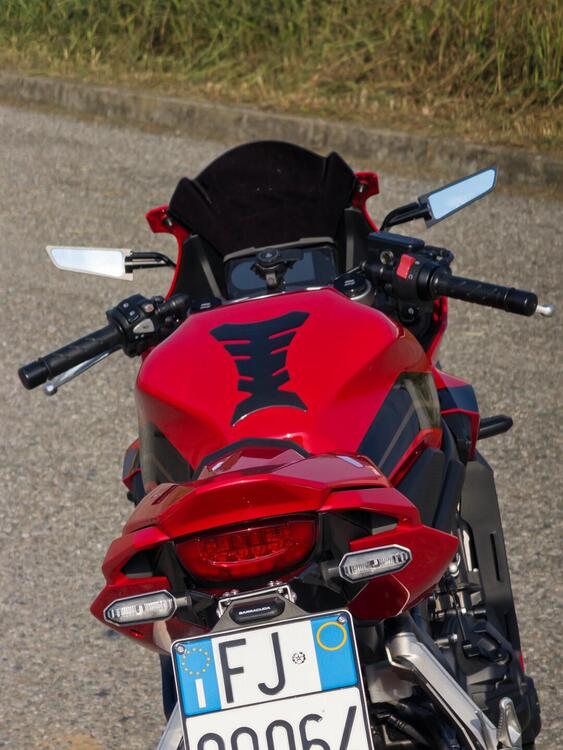 Honda CBR 650 R (2021 - 23) (3)