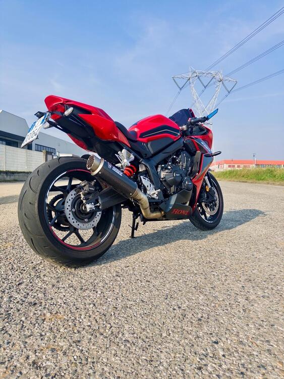 Honda CBR 650 R (2021 - 23) (4)