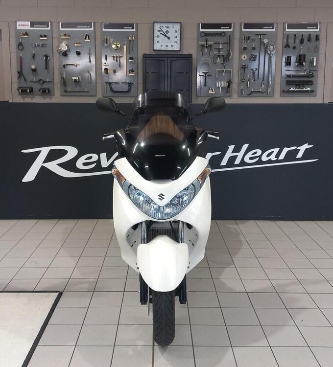 Suzuki Burgman UH 200 Executive (2001 -14) (3)