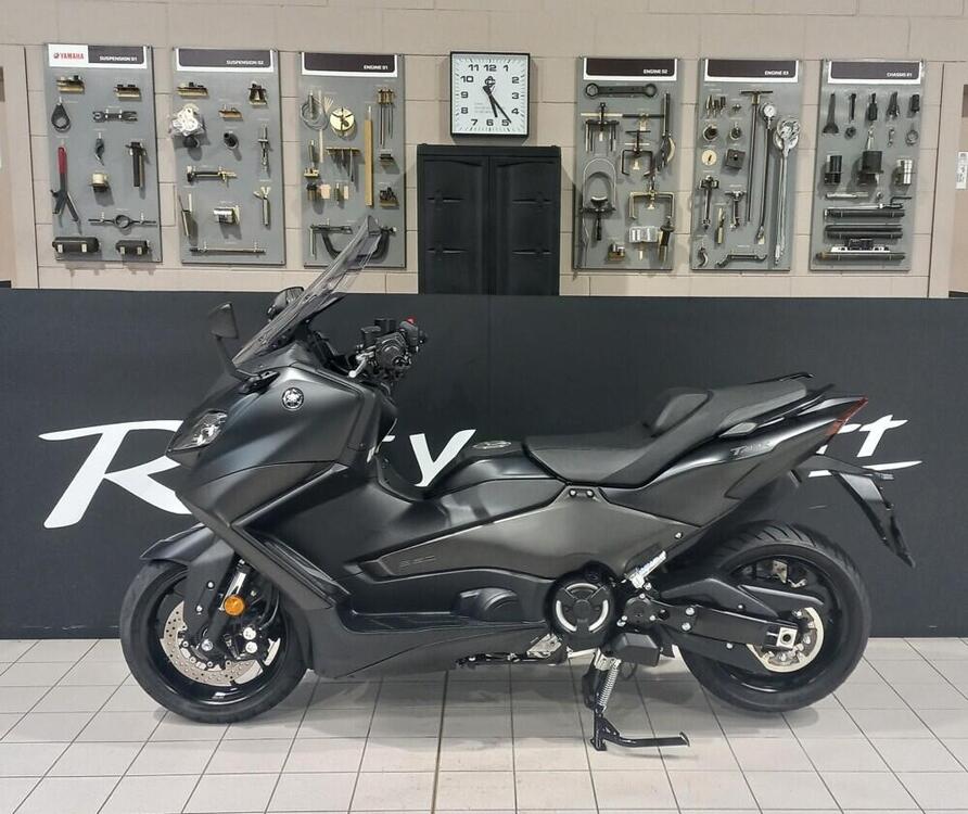 Yamaha T-Max 560 (2022 - 24) (2)