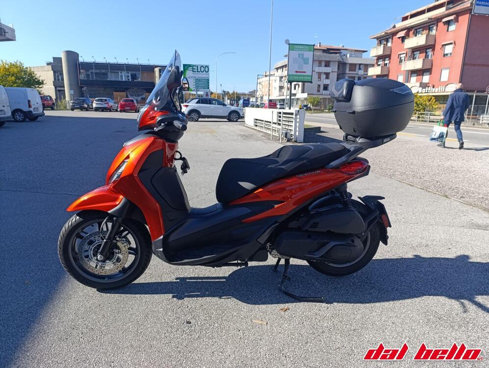Piaggio Beverly 400 S ABS-ASR (2021 - 24) (2)