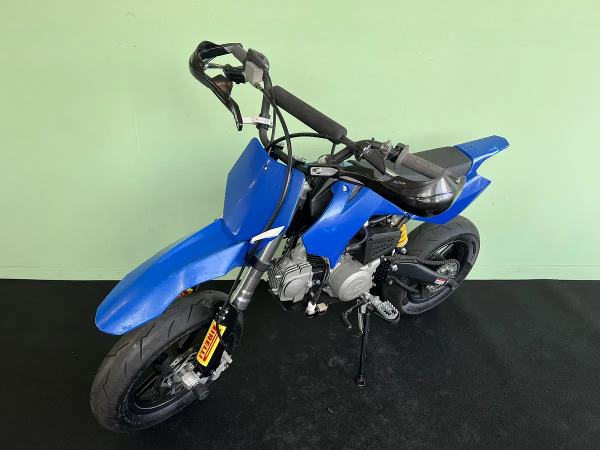 YCF SM 125 (2021 - 23) (4)