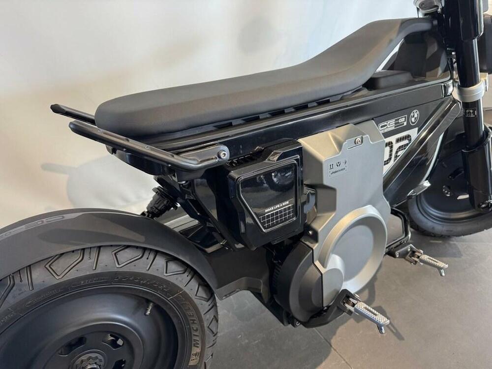 Bmw CE 02 AM (2024 - 25) (2)