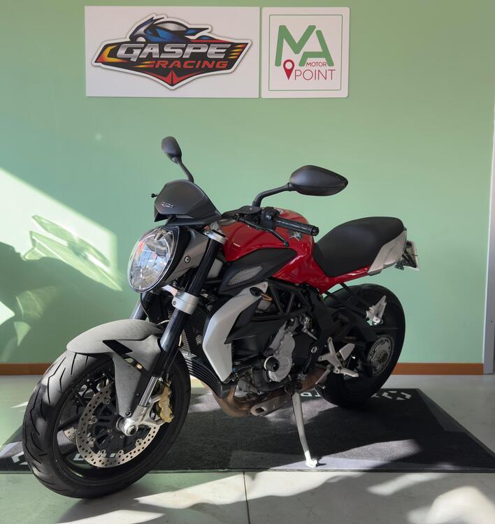 MV Agusta Brutale 675 (2011 - 15) (3)
