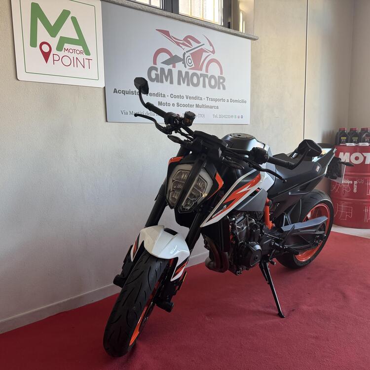 KTM 890 Duke R (2021) (5)