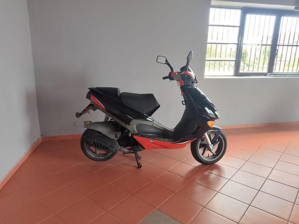 Aprilia SR 125 Cat (2000 - 02) (3)