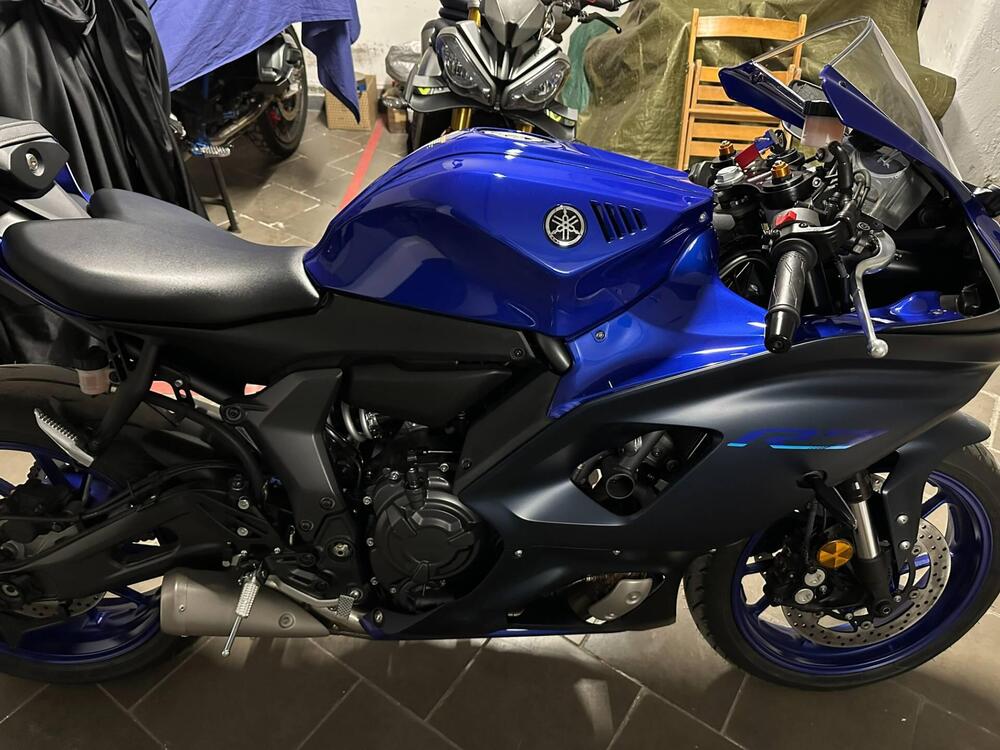 Yamaha YZF R7 (2021 - 25) (4)