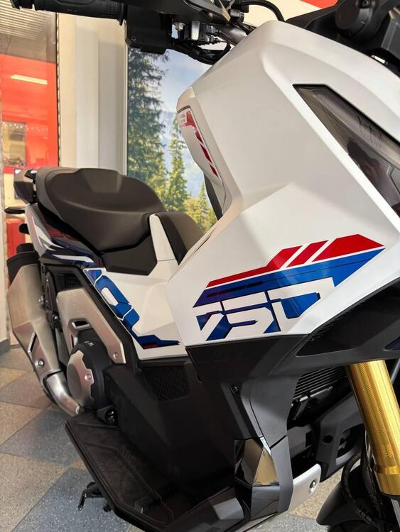 Honda X-ADV 750 Special Edition (2026) (5)