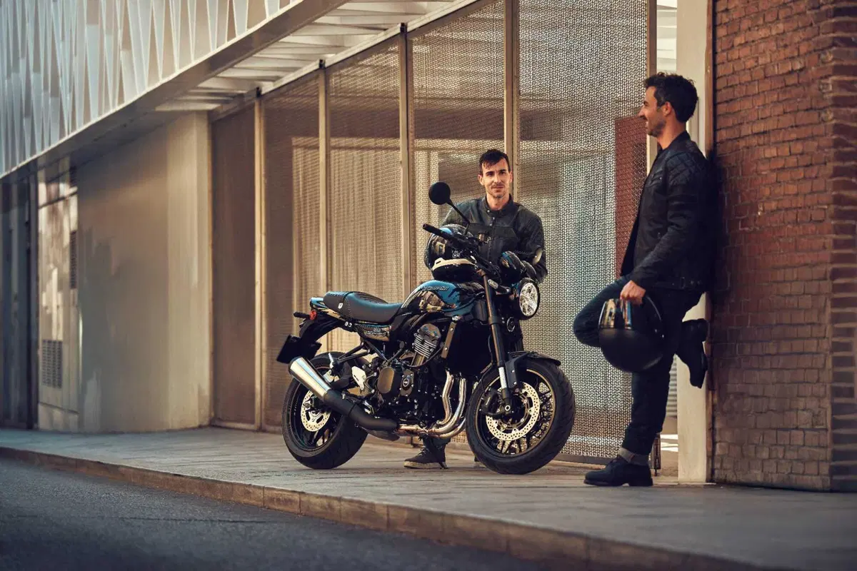 Kawasaki Z900RS 2026: elettronica evoluta, prestazioni sportive e stile senza tempo [GALLERY] (10)