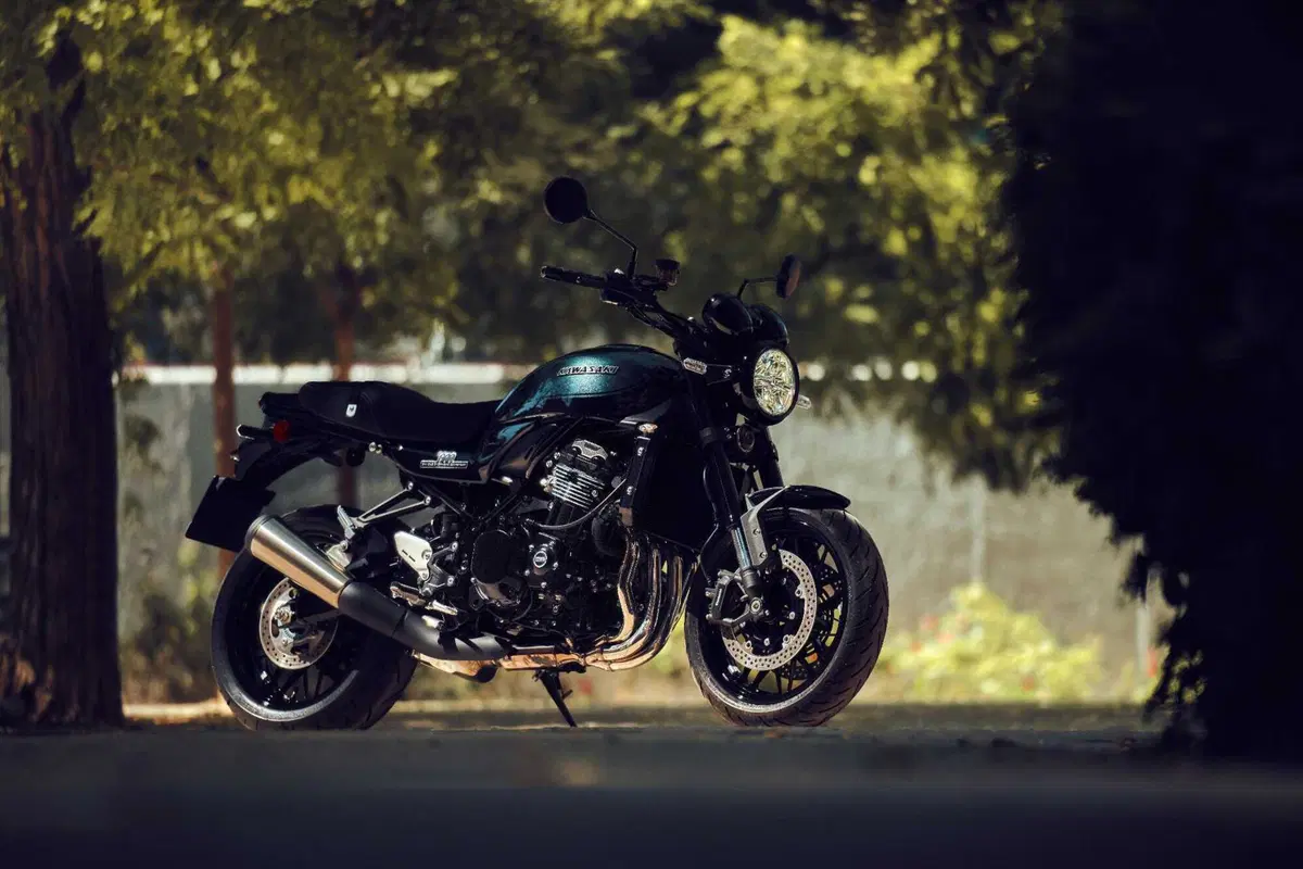 Kawasaki Z900RS 2026: elettronica evoluta, prestazioni sportive e stile senza tempo [GALLERY] (14)