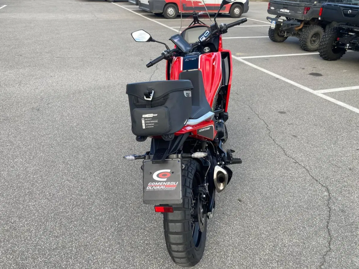 Moto Morini X-Cape 650 (2021 - 26) (14)