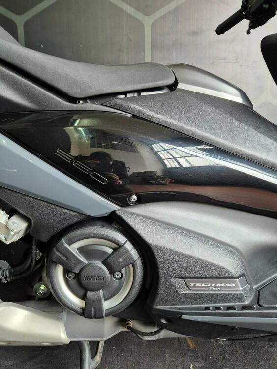 Yamaha T-Max 560 Tech Max (2021) (5)