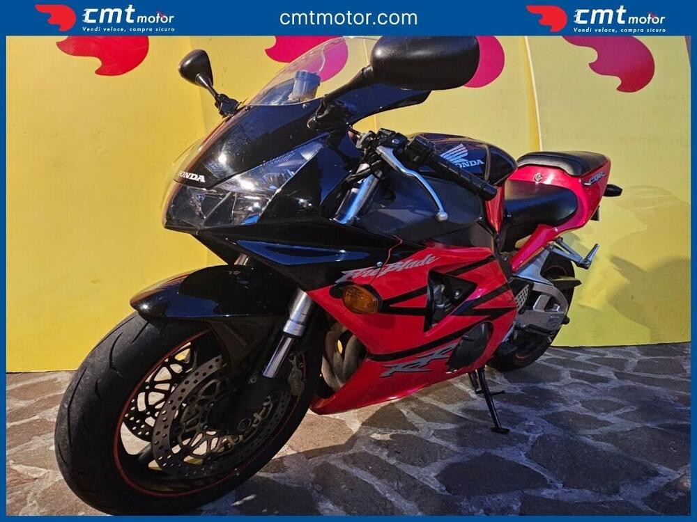 Honda CBR 900 RR Fireblade (2002 - 04) (2)