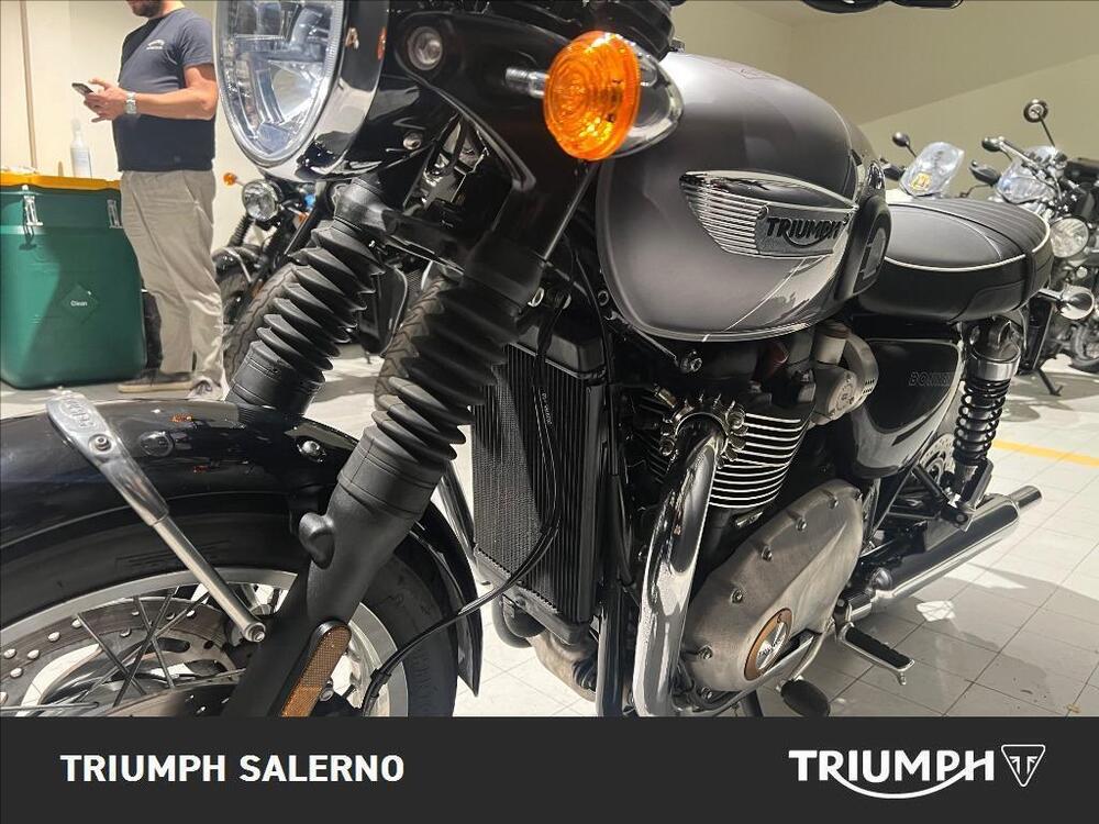 Triumph Bonneville T120 (2021 - 25) (4)