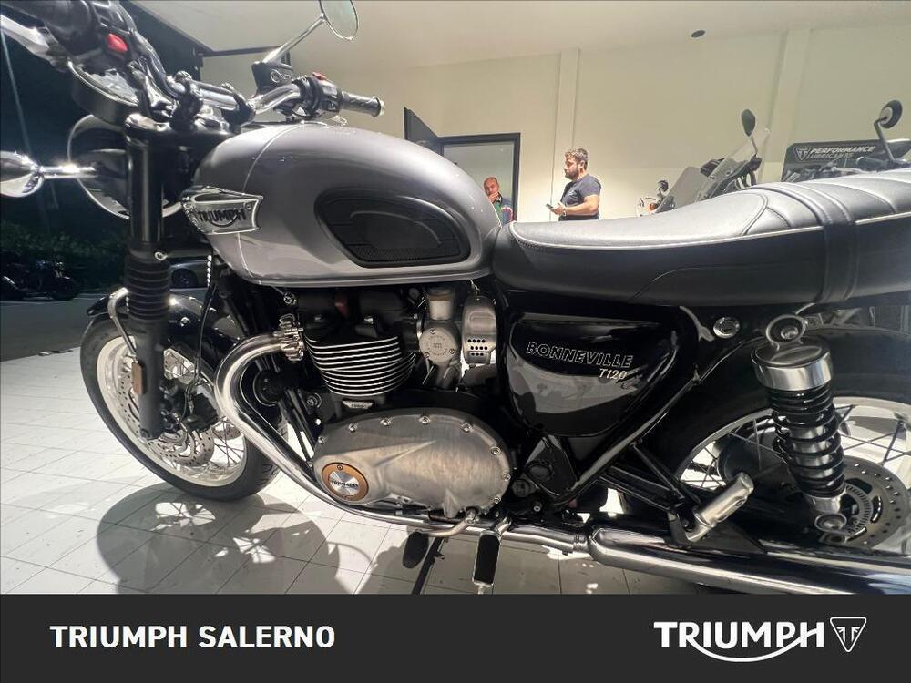 Triumph Bonneville T120 (2021 - 25) (5)
