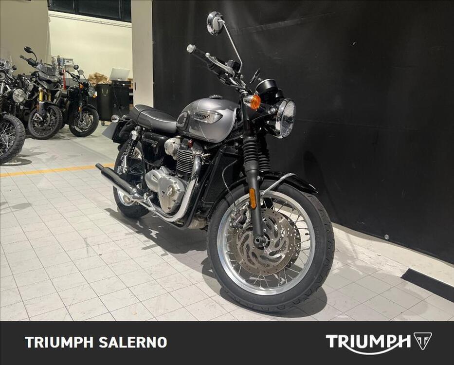 Triumph Bonneville T120 (2021 - 25) (2)