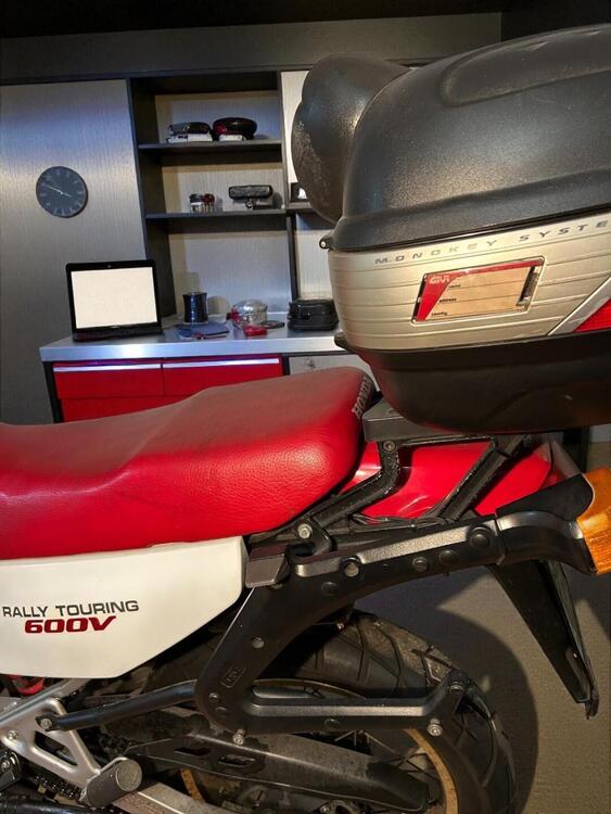 Honda Transalp XL 600V (1987 - 90) (4)