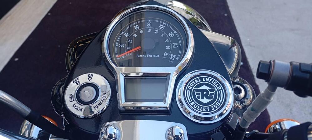 Royal Enfield Bullet 350 (2024 - 25) (4)