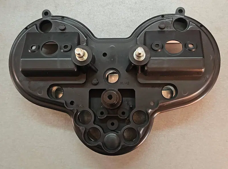 37615KR1761 Guscio inferiore NS 125 Honda (2)