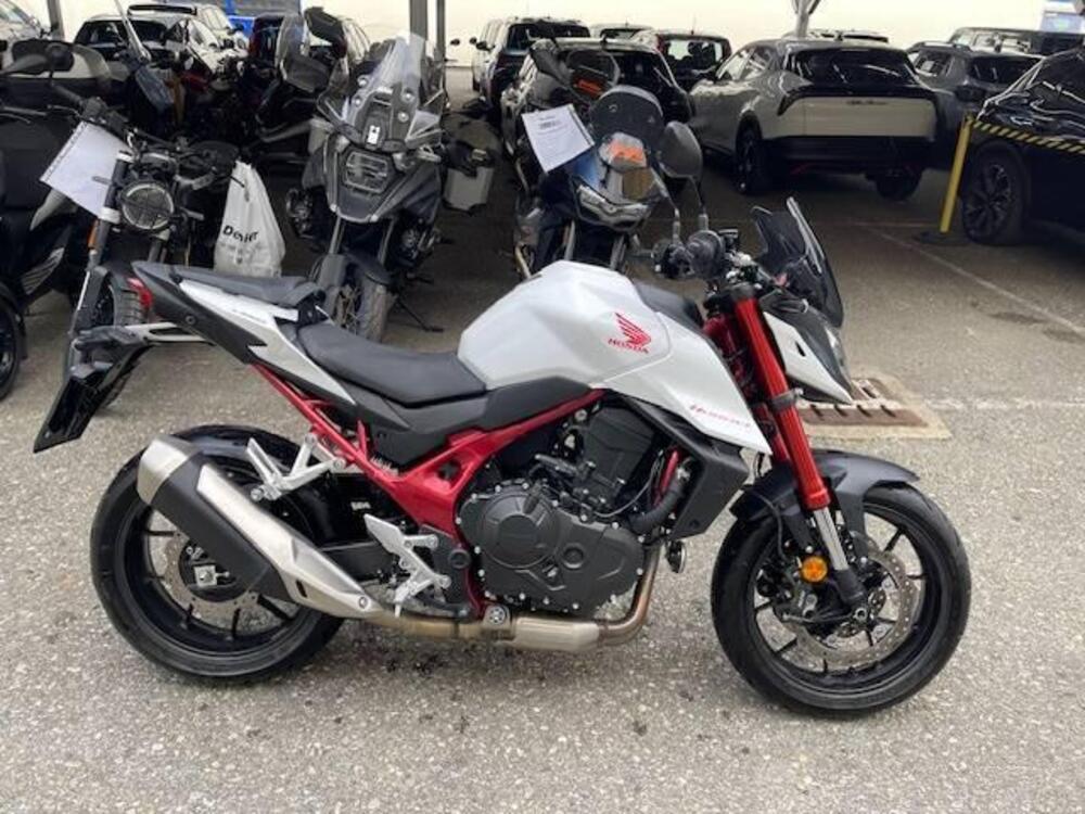 Honda CB 750 Hornet (2023 - 24) (5)