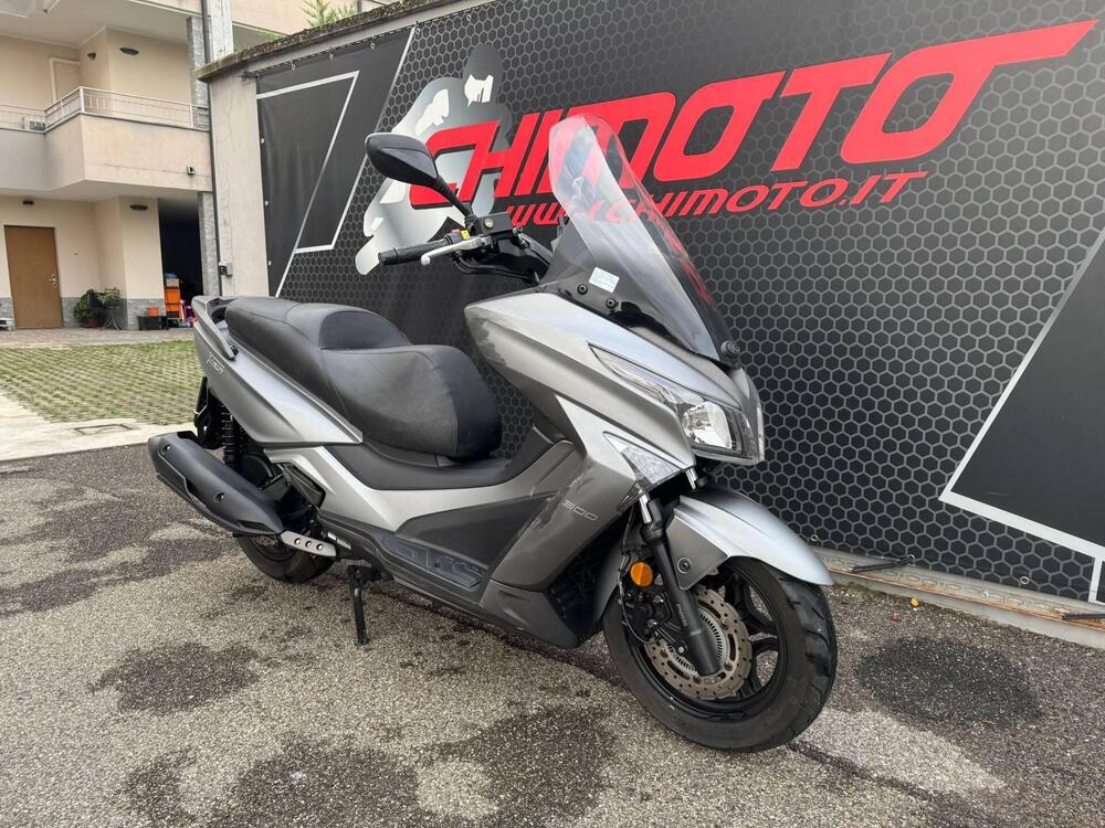 Kymco X-Town 300i (2021 - 24) (3)