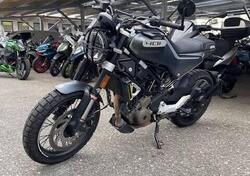 Husqvarna Svartpilen 401 (2020) usata