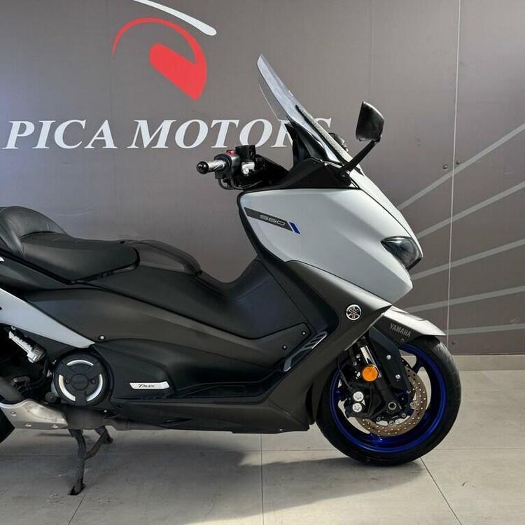 Yamaha T-Max 560 (2020 - 21) (3)